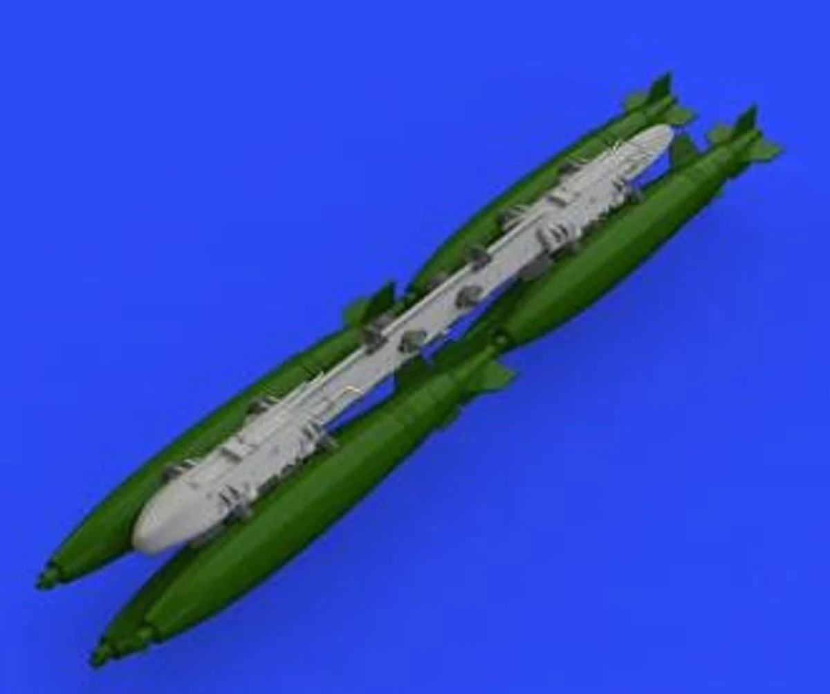 Eduard 1/32 Eduard MER (Multiple Ejector Rack) (PE & Resin)