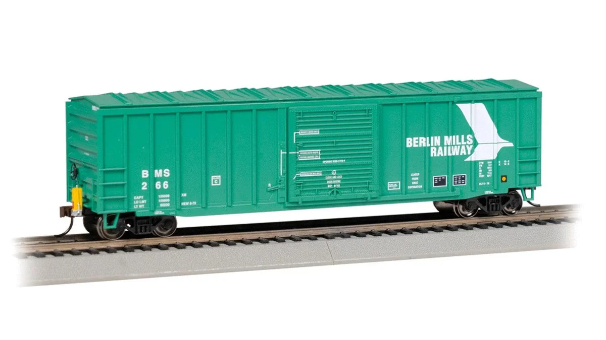 HO Bachmann Berlin Mills Railway #266 - 50' Outside Braced Boxcar 14911