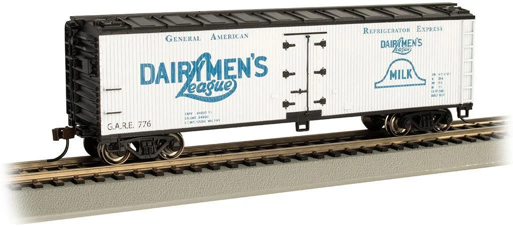 HO Bachmann Dairymen's League - 40' Wood Side Refrigerated Box Car 19810