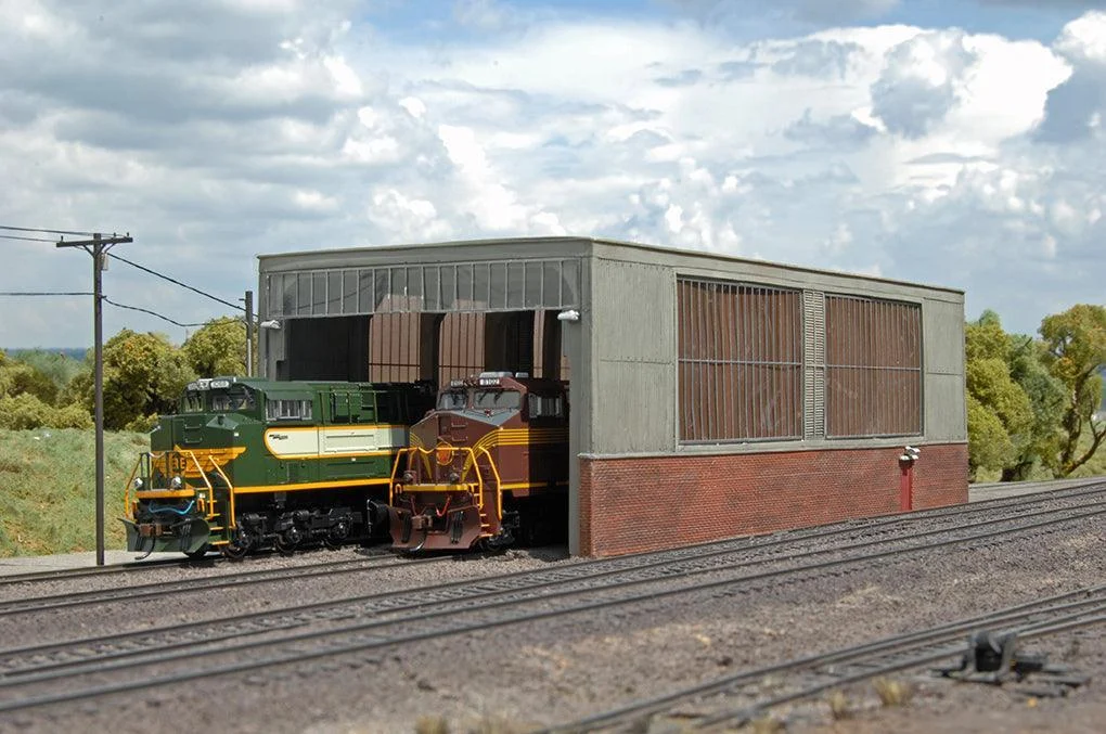 HO Bachmann Double Stall Shed 35116 - Bachmann Trains