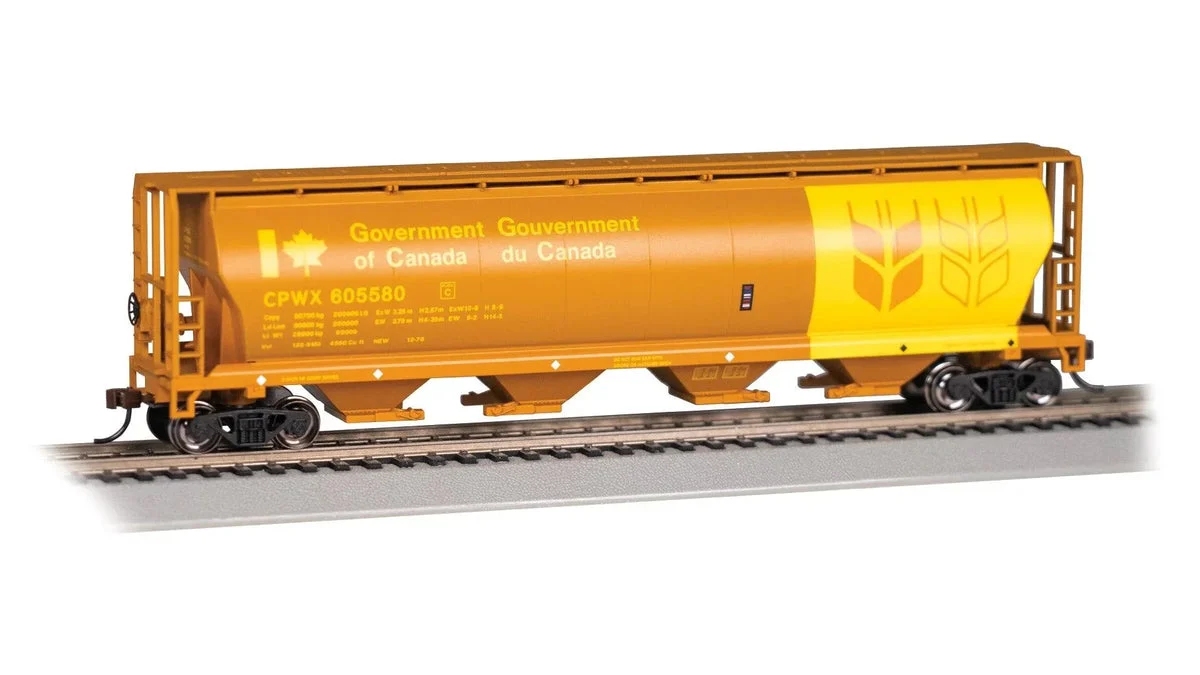 HO Bachmann Government of Canada #605580 - 4 Bay Cylindrical Grain Hopper 19105