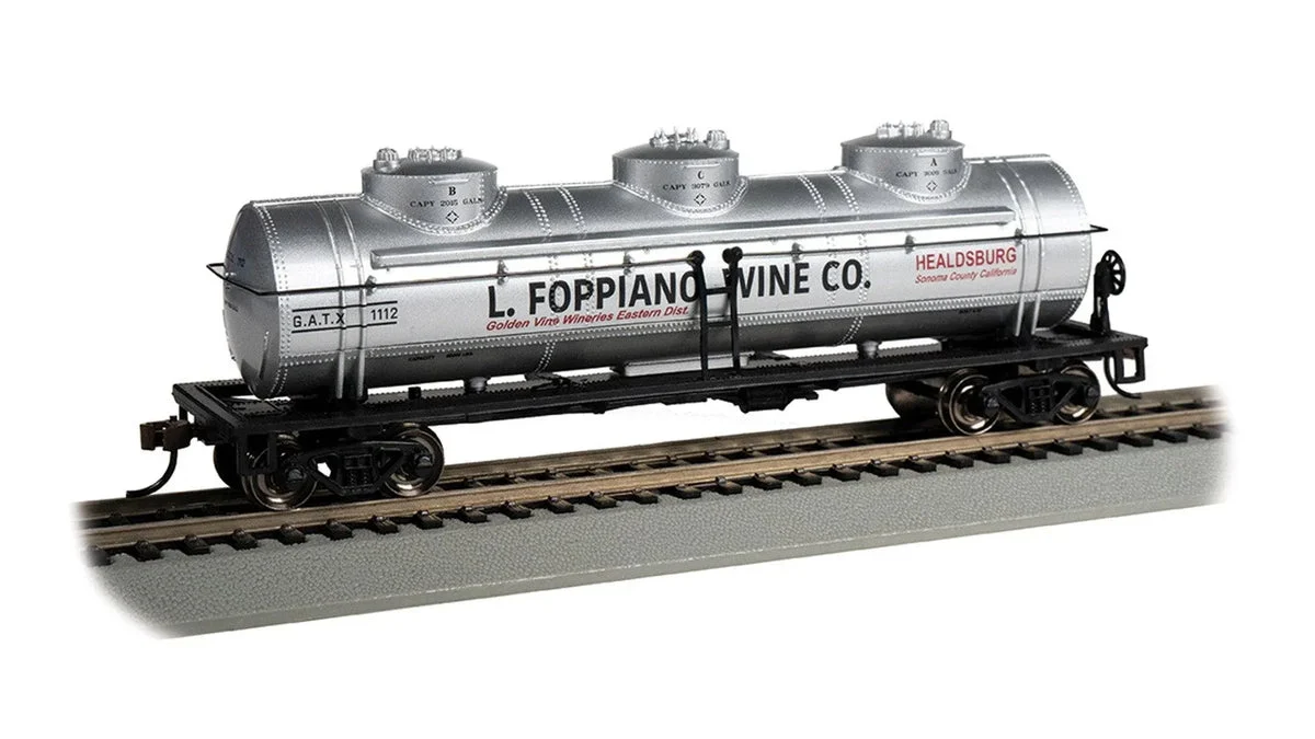 HO Bachmann L. Foppiano Wine Co. #1112 - 40' 3-Dome Tank 17114