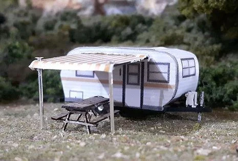 HO Osborn 15' Travel Trailer 1126 - Osborn Model Kits