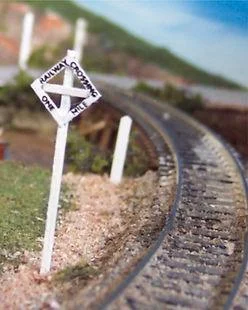 HO Osborn Railway Crossing Sign 1054 - Osborn Model Kits