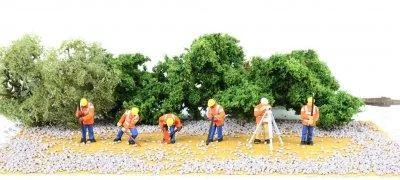 HO Scale Bachmann Highway Maintenance Crew - Bachmann Trains