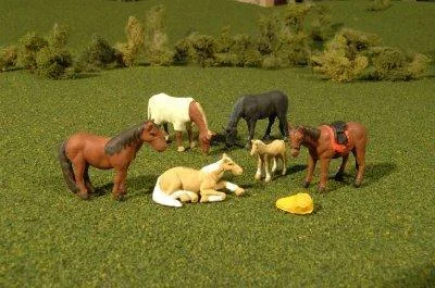 HO Scale Bachmann Horses - Bachmann Trains