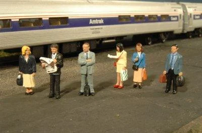 HO Scale Bachmann Standing Platform Passengers - Bachmann Trains