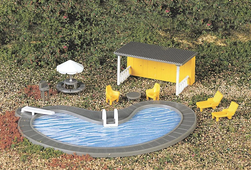 HO Scale Bachmann Swimming Pool & Accessories 42215 - Bachmann Trains