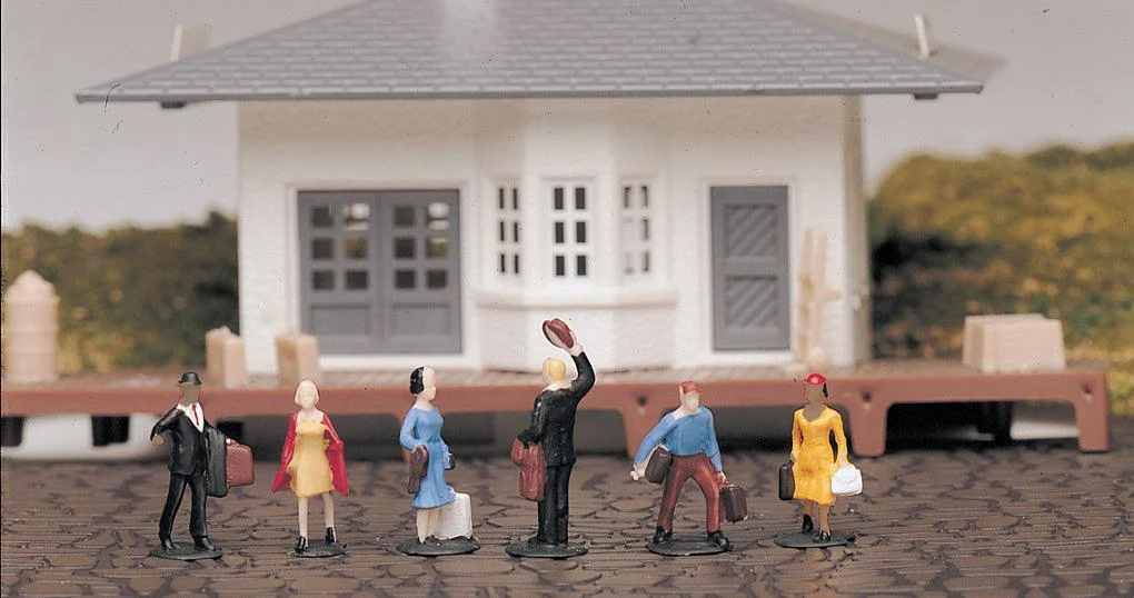HO Scale Bachmann Waiting Passengers 42330 - Bachmann Trains