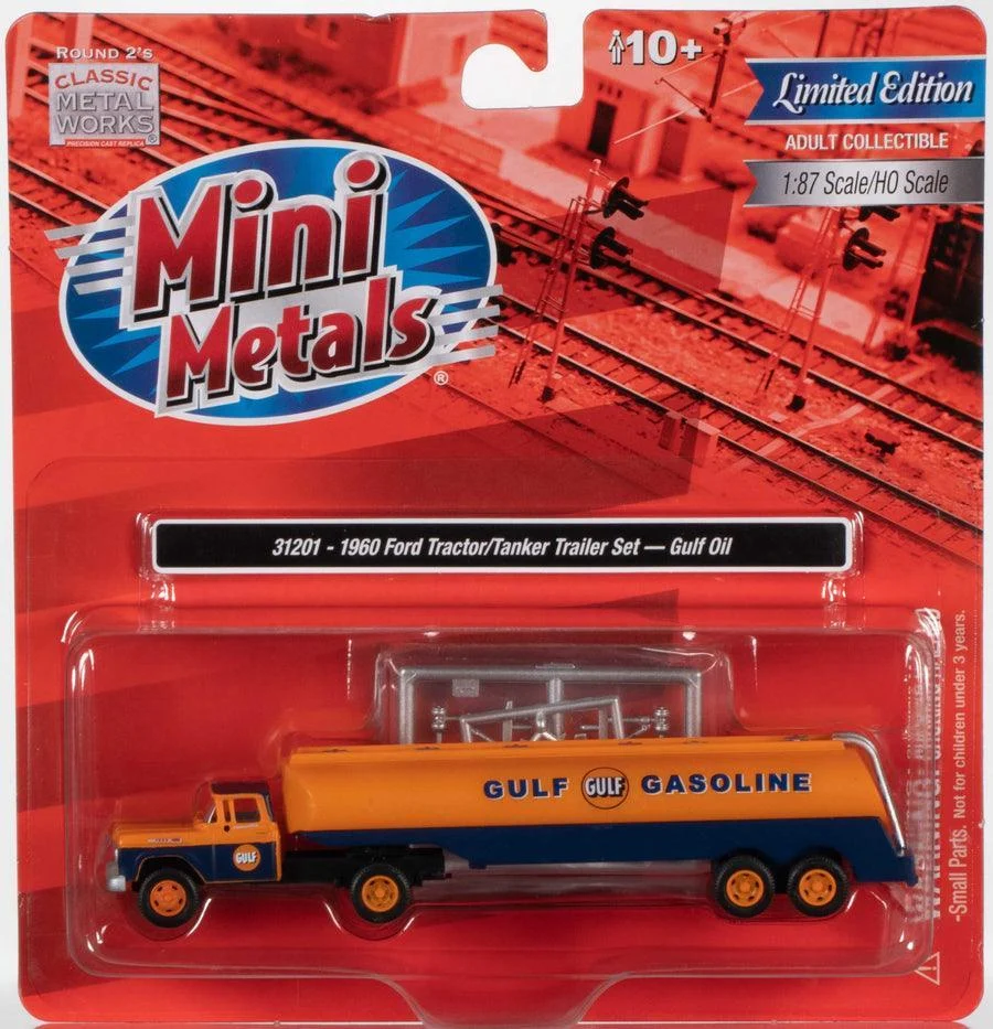 HO Scale Classic Metal Works '60 Ford Tractor w/Tanker Gulf Oil 31201