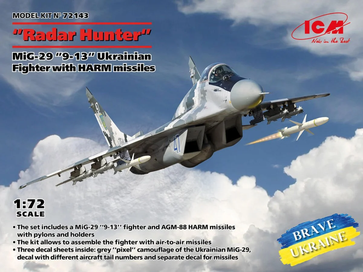 ICM Models 1/72 ICM MiG-29 9-13 Ukrainian Fighter with HARM missiles