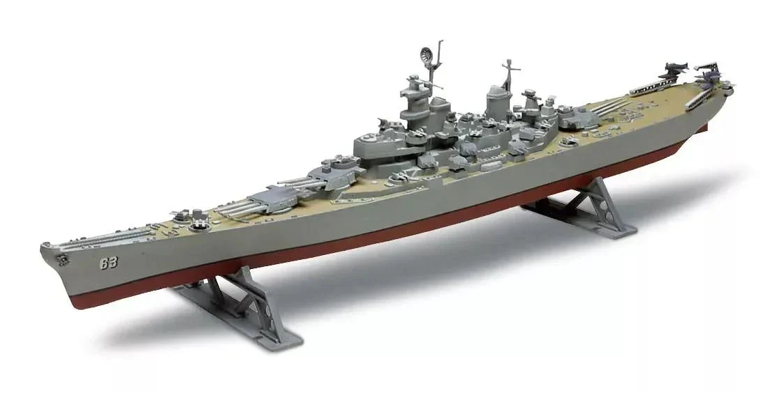 1/535 Revell Monogram USS Missouri Battleship - 301