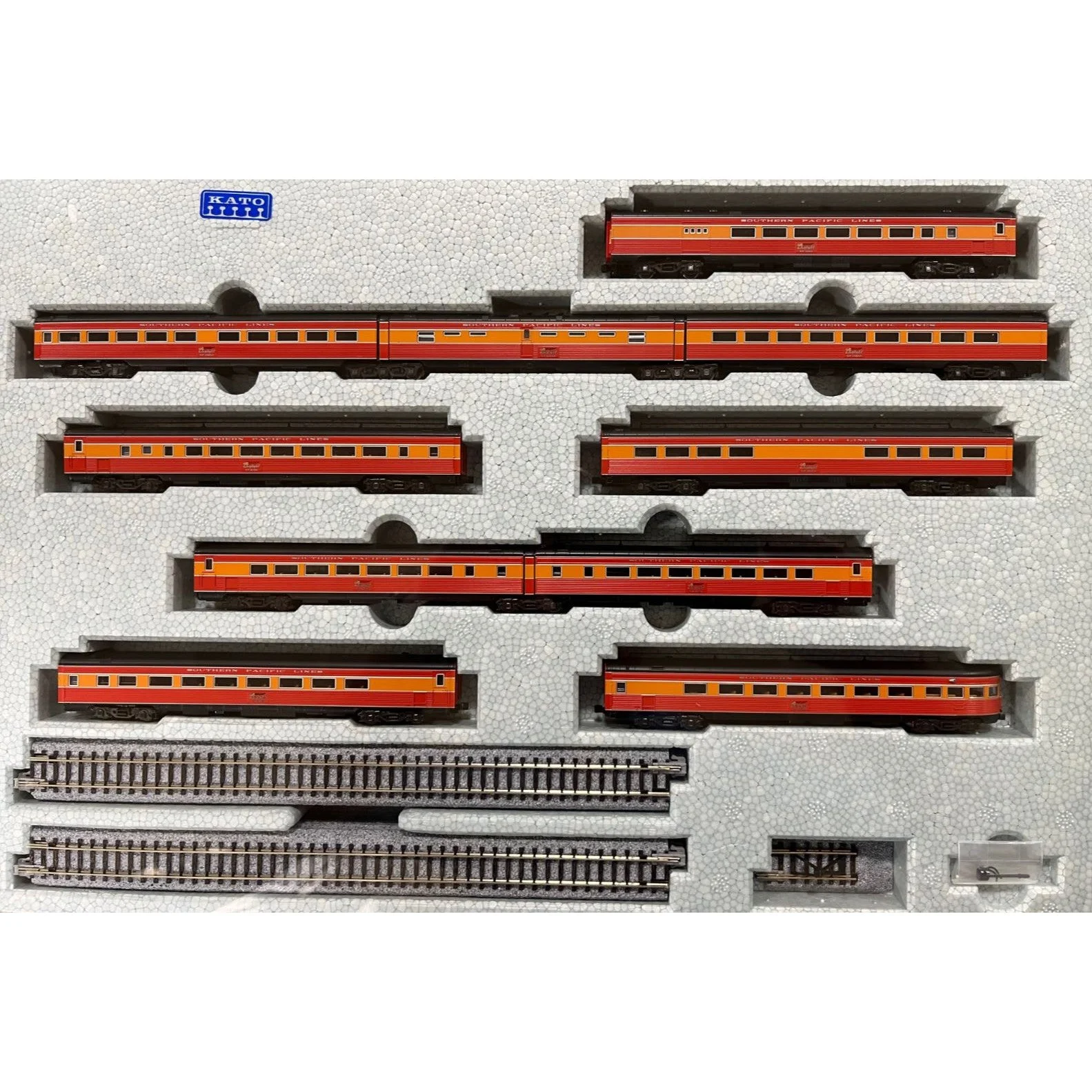 N Scale Southern Pacific Daylight 10car - Kato