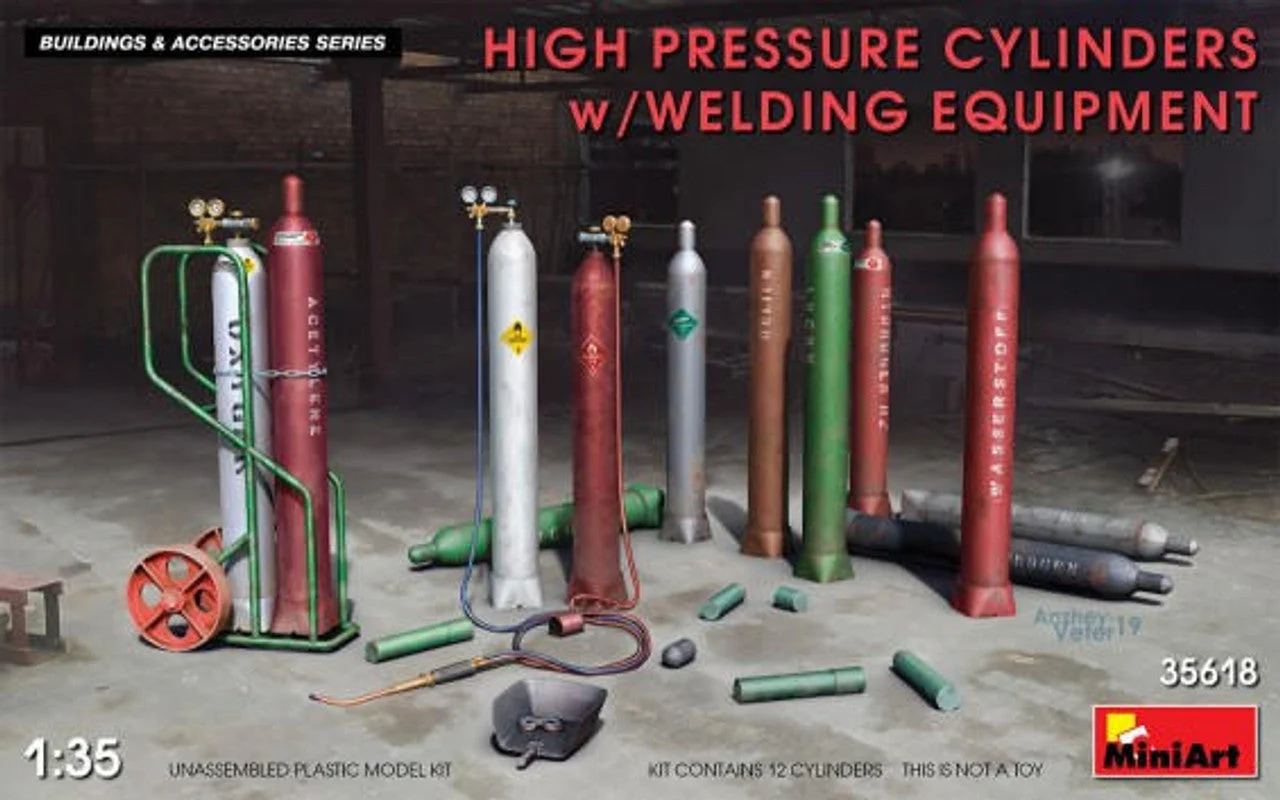 Miniart 1/35 Miniart High Pressure Cylinders (12) w/Welding Equipment