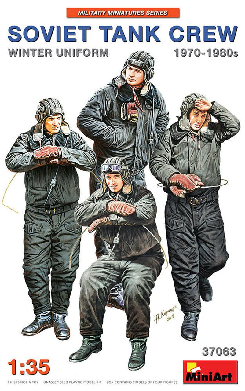 Miniart 1/35 Soviet Tank Crew 1970-1980's Winter Uniform Figure Set