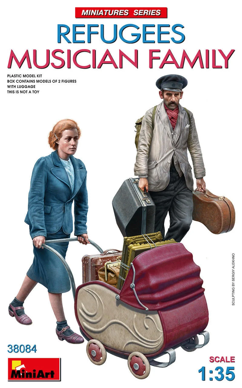 Miniart 1/35 REFUGEES. MUSICIAN FAMILY Plastic Model Kit