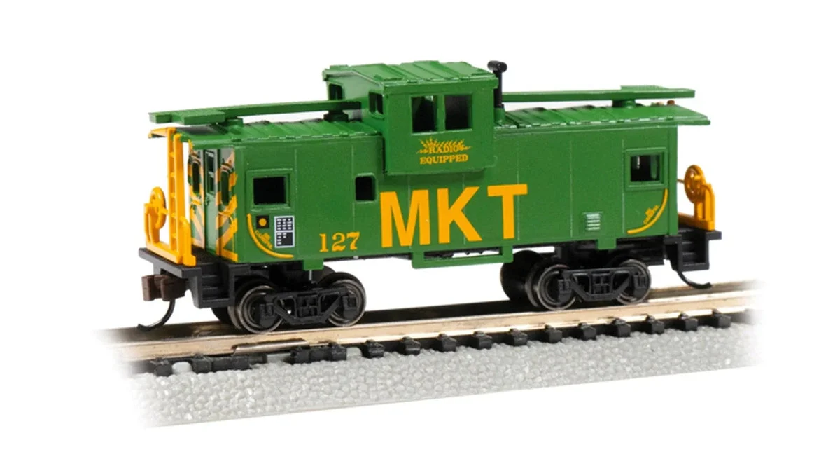 N Bachmann 36' Wide-Vision Caboose - MKT #127 - 70771