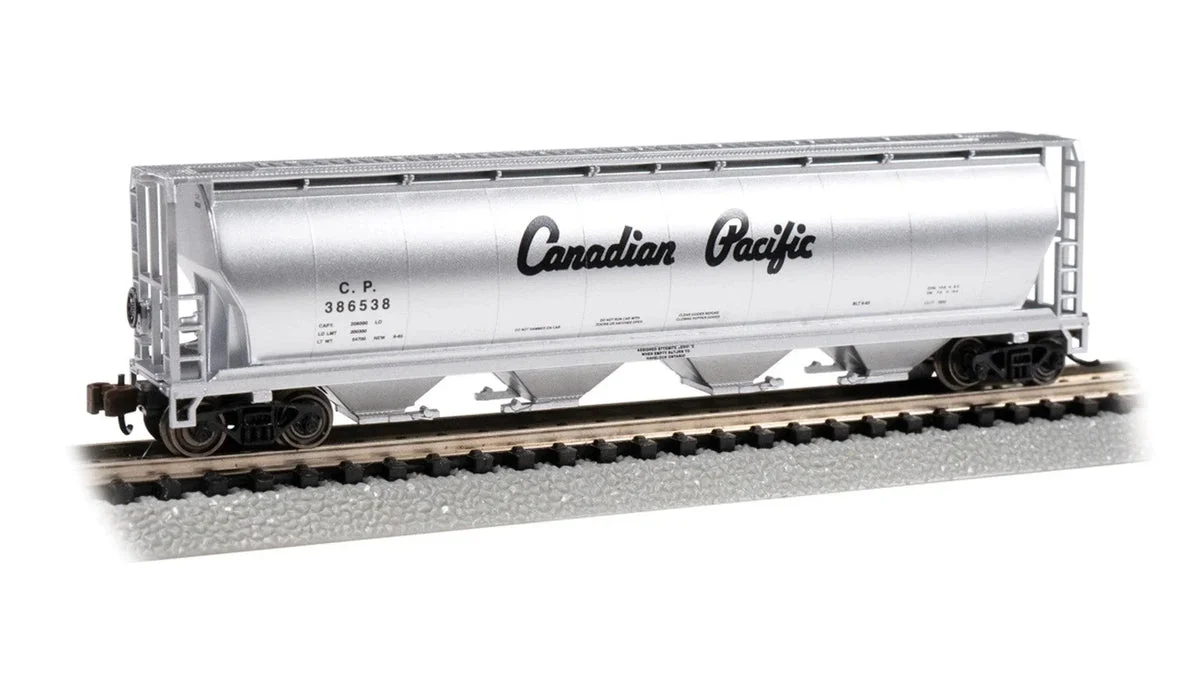 N Bachmann Canadian Pacific #386538 - 4 Bay Cylindrical Grain Hopper 19165