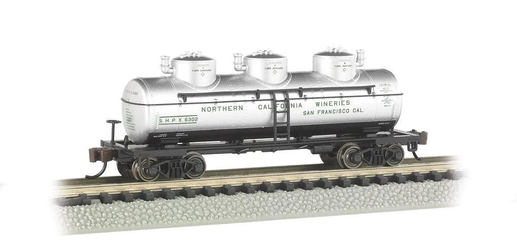 N Bachmann Northern California Wineries - 3 Dome Tank Car 17153