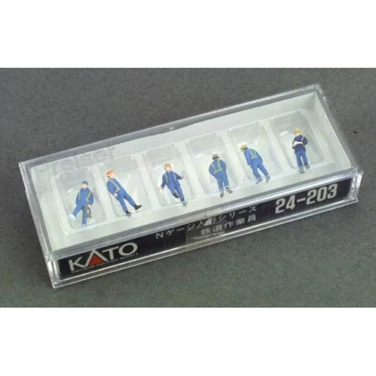 N Kato Station Attendants 6 pcs 24203