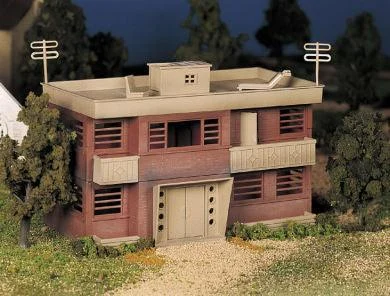 O Bachmann Apartment Building 45980 - Bachmann Trains