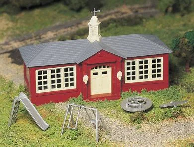 O Bachmann Schoolhouse with Playground Equipment 45611 - Bachmann Trains