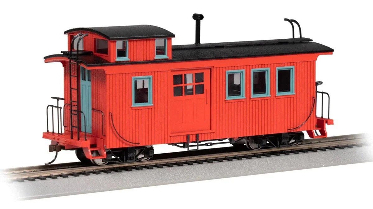 On30 Bachmann Painted Unlettered (Red)- Wood Side Door Caboose 26703