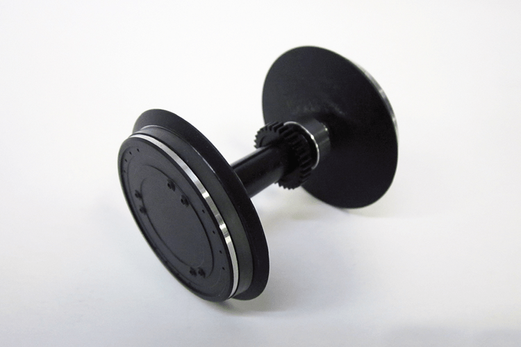 Piko 36072 Ball Bearing Traction Wheelset: Taurus (G-Scale)