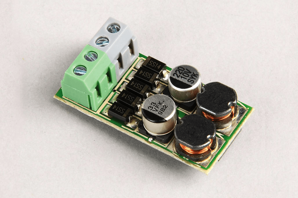 Piko 36143 Voltage Regulator 5V (G-Scale)