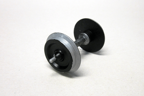 Piko 36164 Metal Wheelset: 30mm Plated, 2 pcs - Fits Most American Cars (G-Scale)