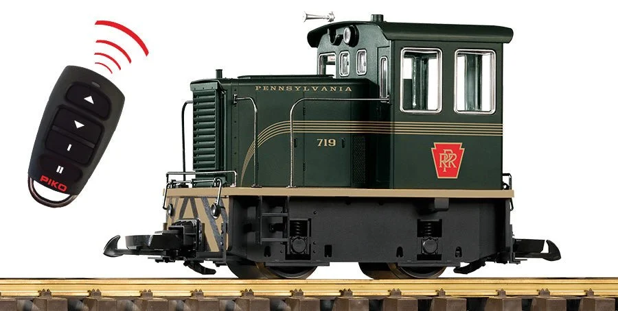 Piko 38516 PRR 25-Ton Diesel Loco, Battery R/C w/Sound (G-Scale)