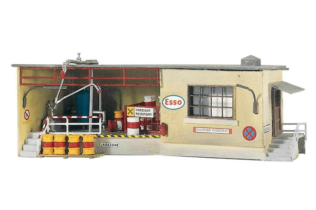 Piko 61106 Classic Line Tank Station Office, Building Kit (HO-Scale)