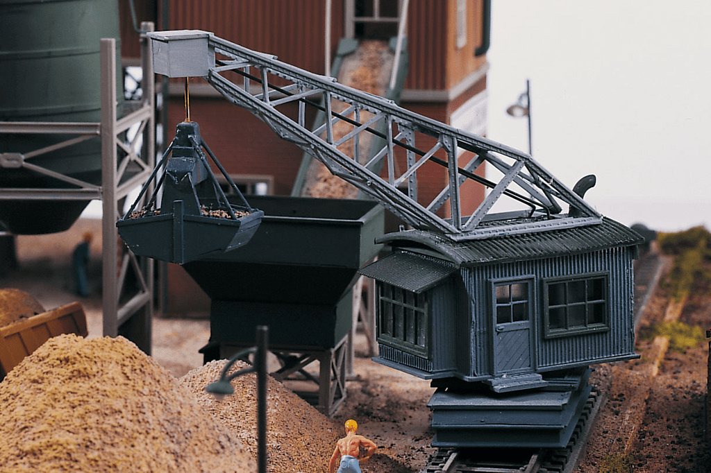 Piko 61126 Classic Line Sand Works Unloading Crane, Building Kit (HO-Scale)
