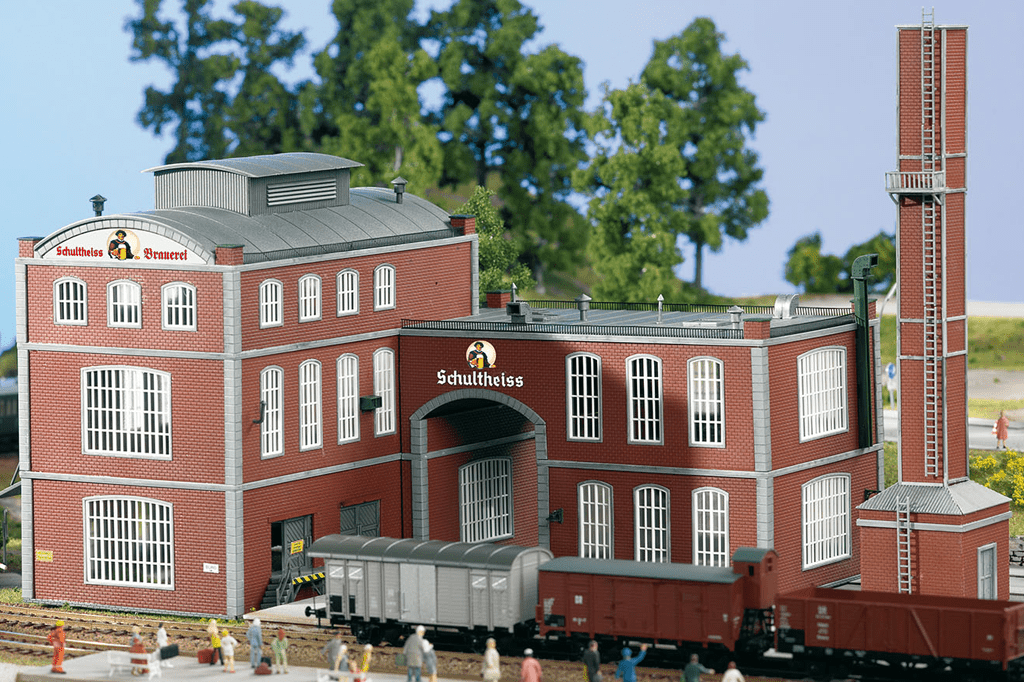 Piko 61149 Classic Line Schultheiss Brewery, Building Kit (HO-Scale)