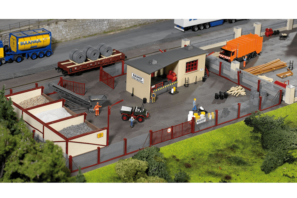 Piko 61153 Classic Line Neustadt Gravel Yard, Building Kit (HO-Scale)