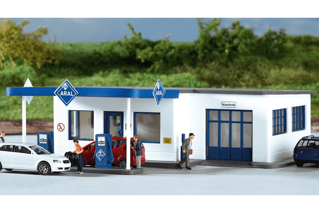 Piko 61827 Hobby Line ARAL Gas Station, Building Kit (HO-Scale)