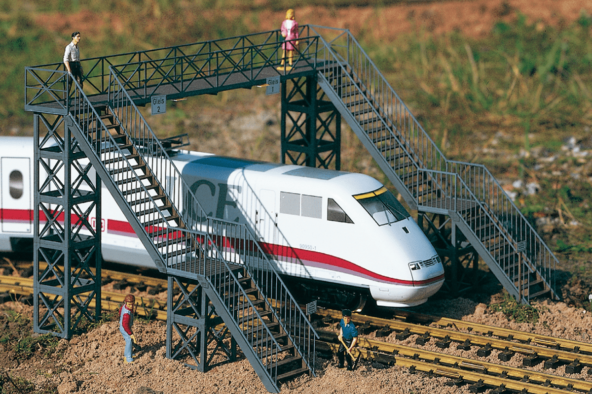 Piko 62032 Railway Footbridge, Building Kit (G-Scale)