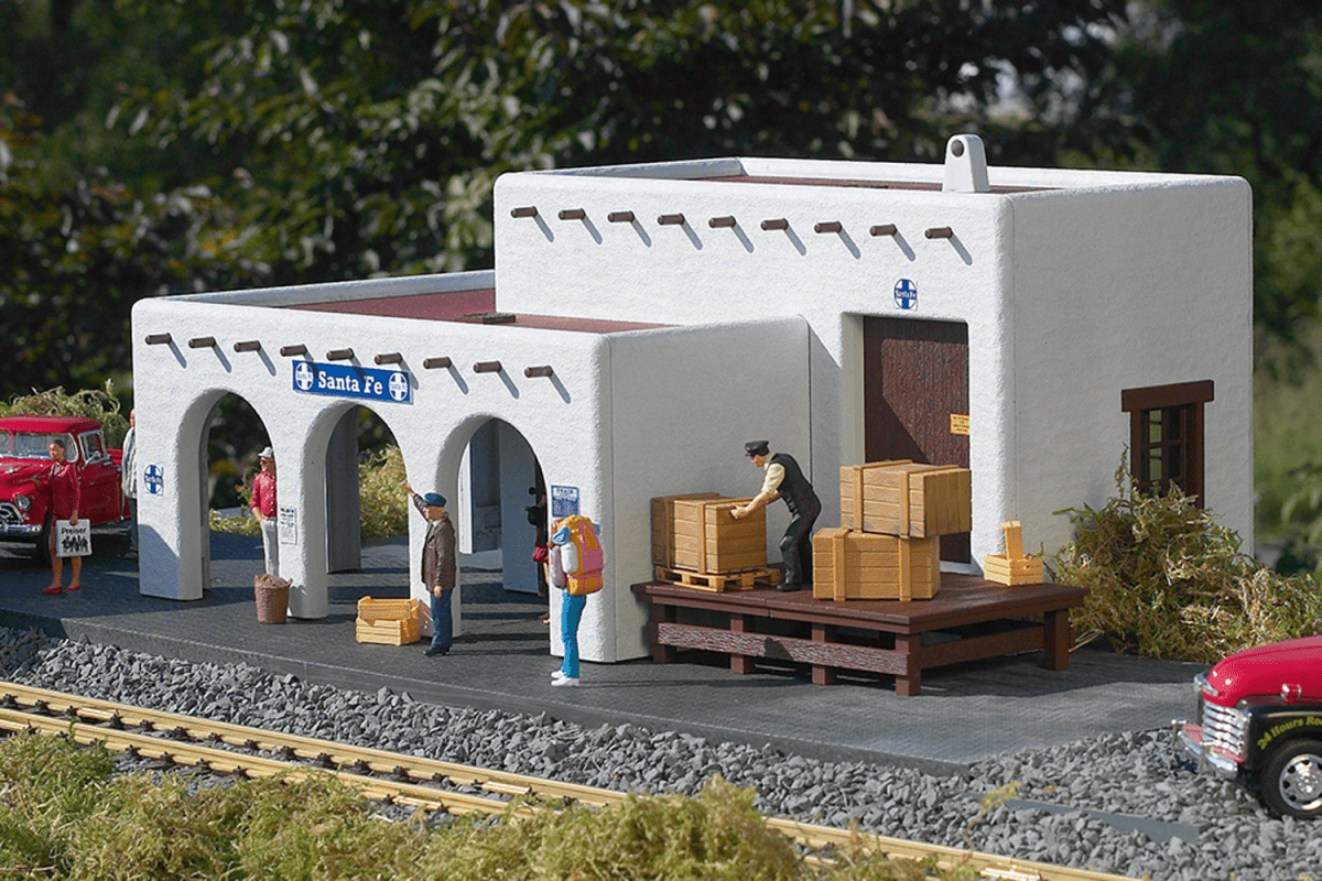 Piko 62105 Santa Fe Station, Building Kit (G-Scale)