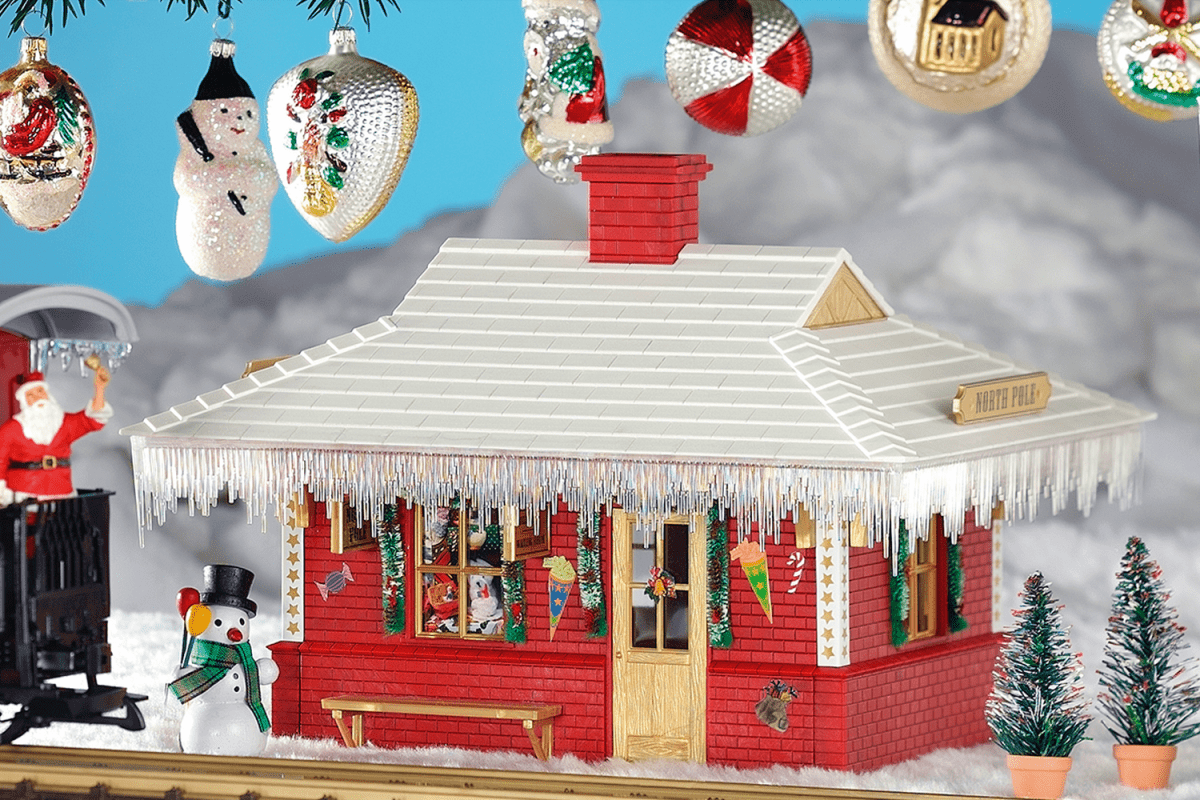 Piko 62265 North Pole Station Built-Up Building (G-Scale)