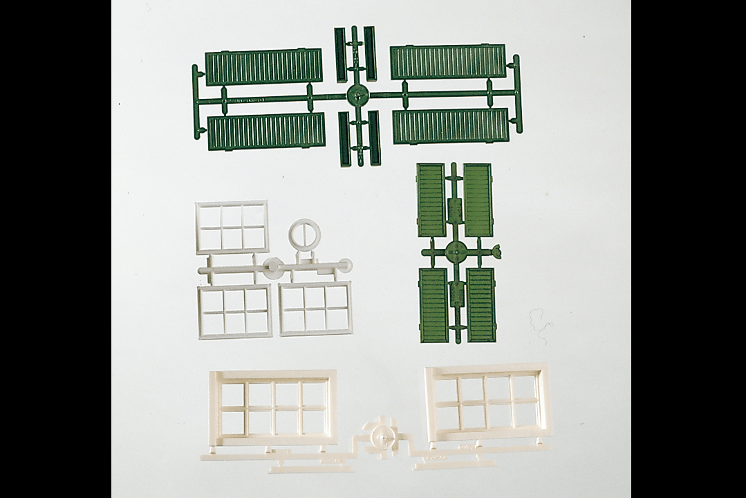 Piko 62805 Components: Windows & Shutters (G-Scale)