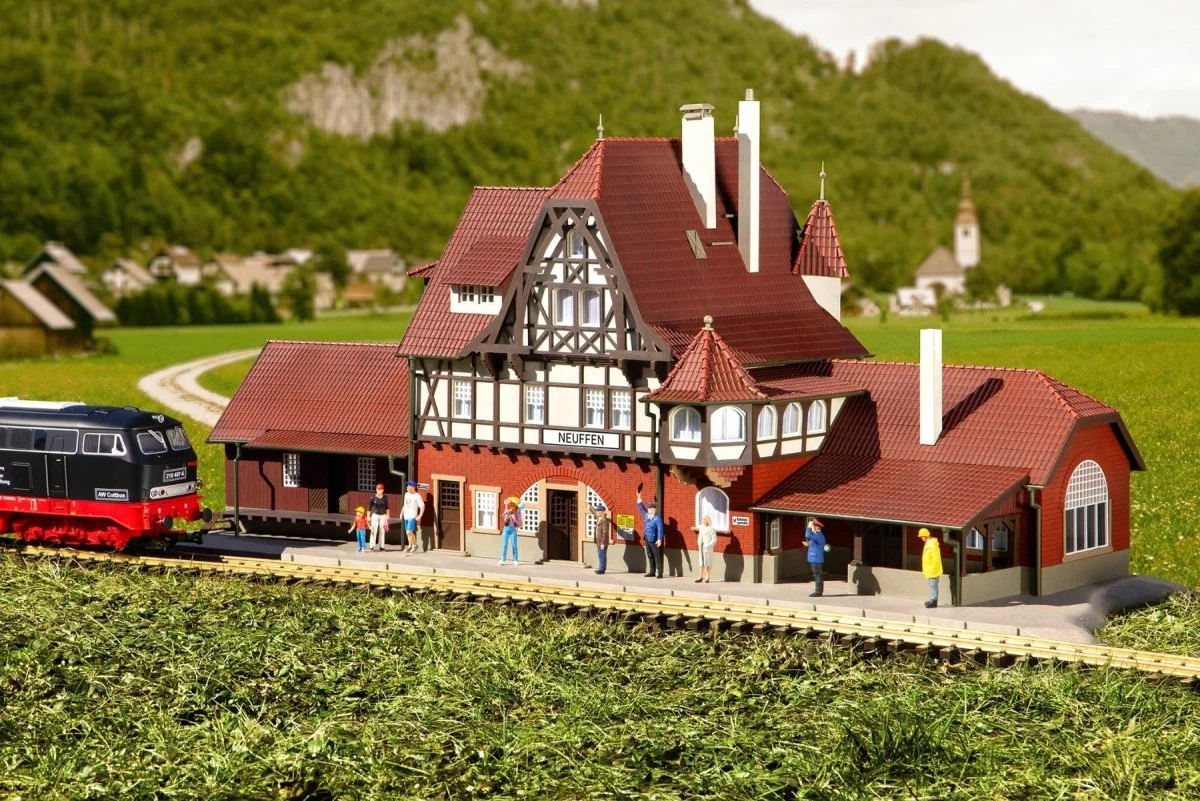 Piko 65000 Neuffen Station, Building (G-Scale)