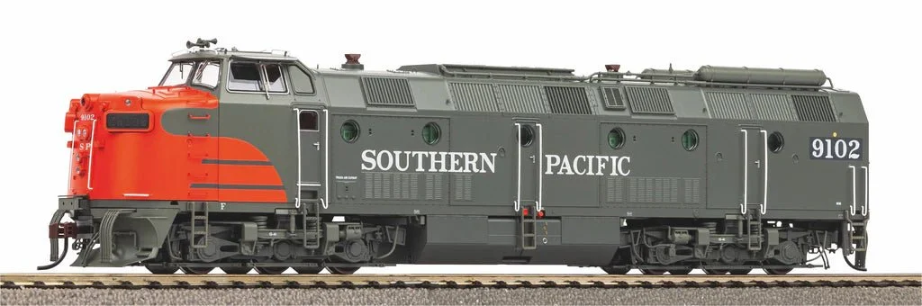 Piko HO Scale Southern Pacific #9102 Krauss-Maffei ML4000 Modified Diesel DCC/Sound - 97815