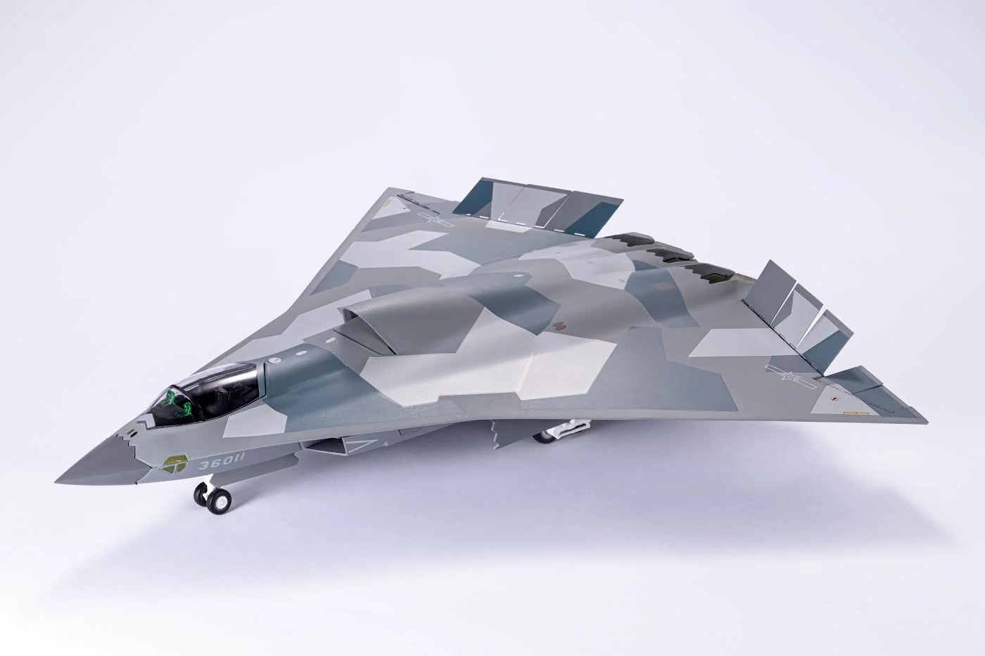 Pre-Order Air Force 1 AF1-0324 1:72 J-36 Stealth Fighter Chinese Air Force
