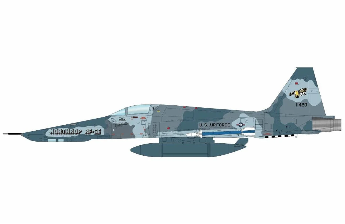 Pre-Order Hobby Master HA3390 1:72 RF-5E Tiger Eye 11420, Edwards AFB, Jan 1979