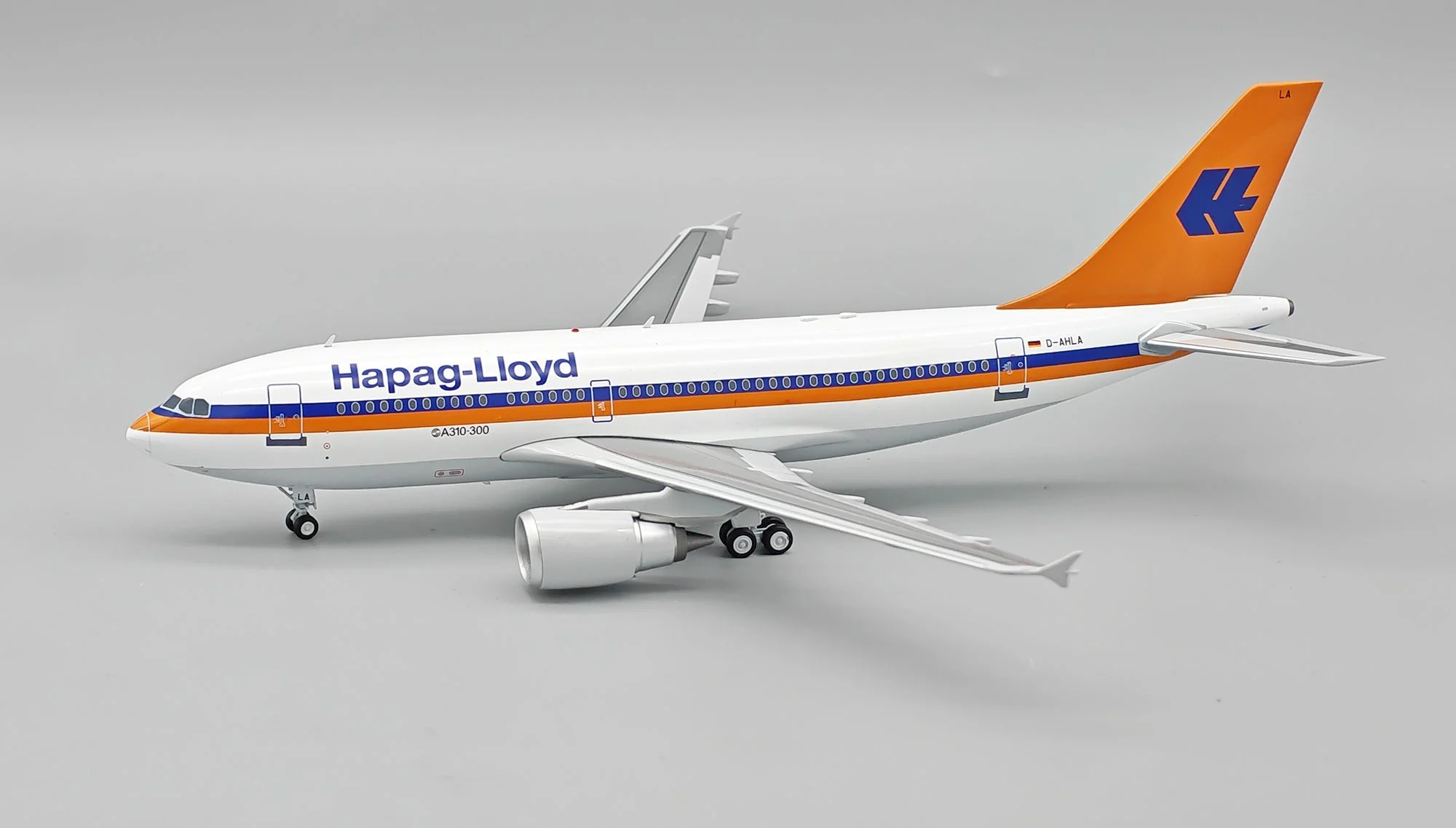 Pre-Order InFlight200 IF310HF0726 1:200 Hapag-Lloyd Airbus A310-304 D-AHLA