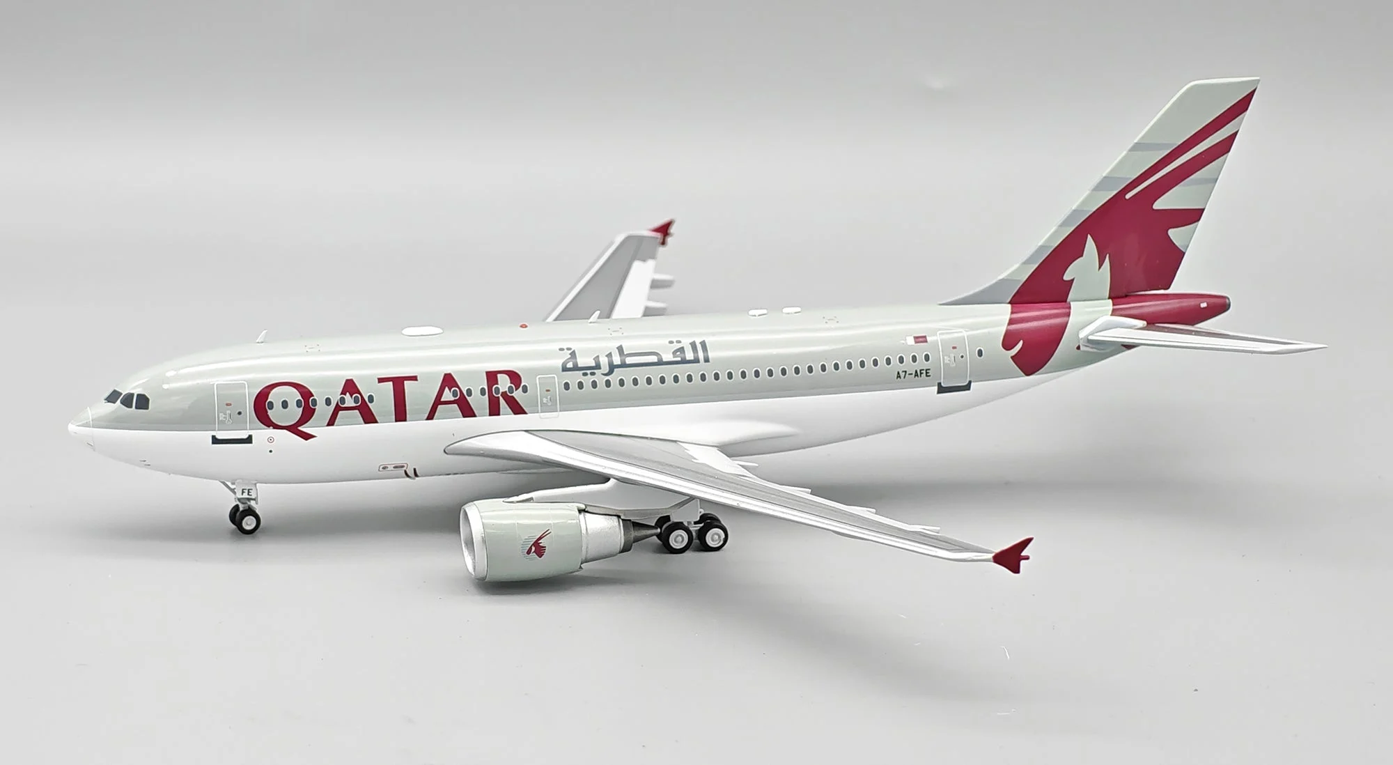Pre-Order Inflight200 IF310QT022 1:200 Qatar Airways Airbus A310-308 A7-AFE