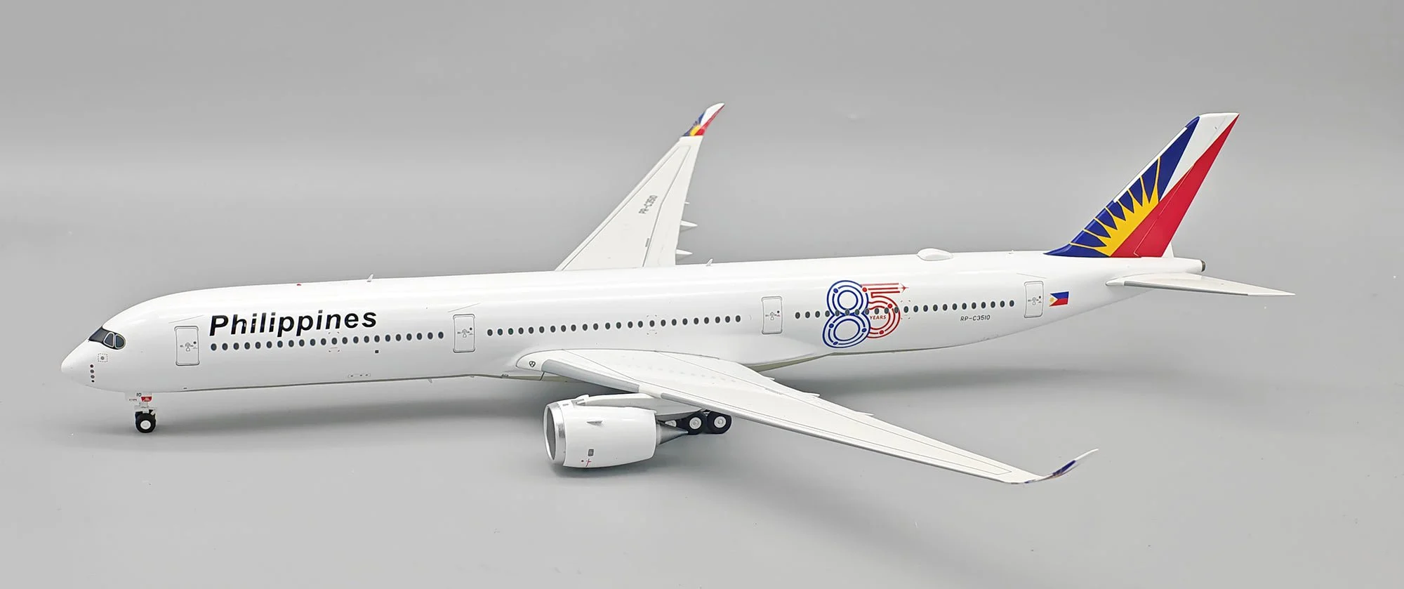 Pre-Order InFlight200 IF350XRP0426 1:200 Philippine Airlines Airbus A350-1041 RP-C3510