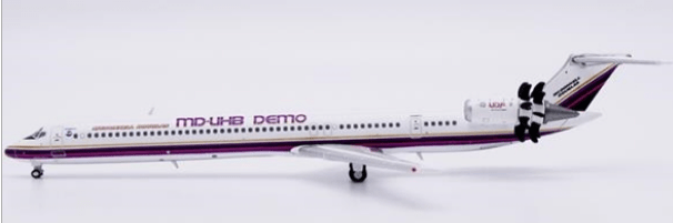 Pre-Order JC Wings XX40180 1:400 House Color McDonnell Douglas MD-81 "MD-UHB Demo" Reg: N980DC