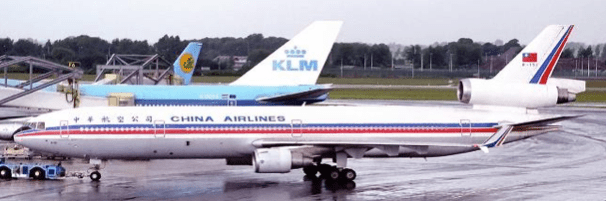 Pre-Order JC Wings XX40469 1:400 China Airlines McDonnell Douglas MD-11 "OC" Reg: B-151