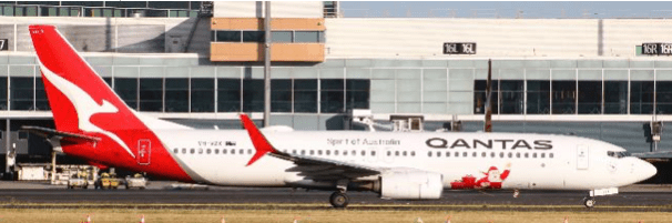 Pre-Order JC Wings XX40614 1:400 Qantas Boeing 737-800 "Santa" Reg: VH-VZX